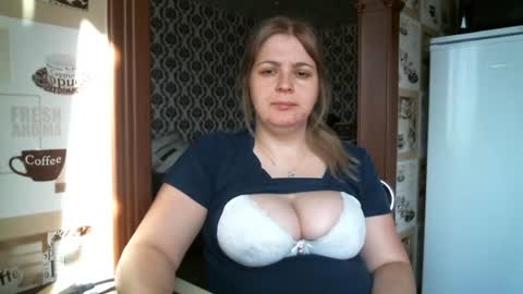 Snapshot of lady_cute_cat chatting on 15, 10, 2025 lady cute cat29 online show from 15, 10, 2025