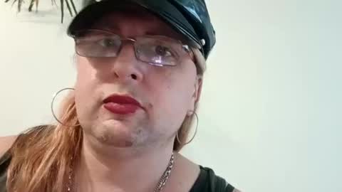 Snapshot of lady_delilah_ts chatting on 19, 10, 2025 Delilah-Catherine online show from 19, 10, 2025