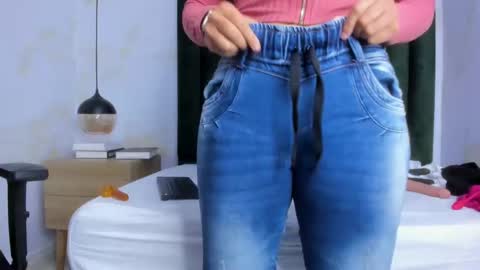 LADY  online show from 4, 1, 2025