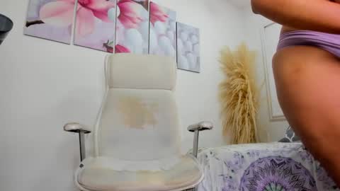 LADY  online show from 10, 1, 2025
