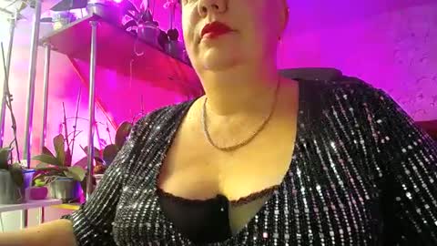 Snapshot of lady_gloria chatting on 28, 12, 2024 Lady Gloria online show from 28, 12, 2024