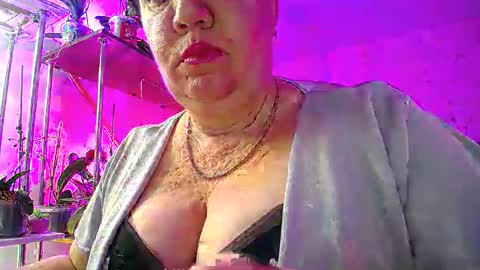 Snapshot of lady_gloria chatting on 24, 1, 2025 Lady Gloria online show from 24, 1, 2025