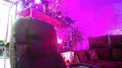 Snapshot of lady_gloria chatting on 5, 2, 2025 Lady Gloria online show from 5, 2, 2025