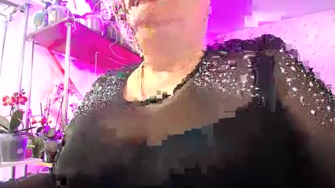 Snapshot of lady_gloria chatting on 8, 3, 2025 Lady Gloria online show from 8, 3, 2025