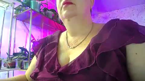 Snapshot of lady_gloria chatting on 9, 9, 2025 Lady Gloria online show from 9, 9, 2025