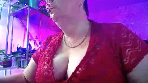 Snapshot of lady_gloria chatting on 16, 9, 2025 Lady Gloria online show from 16, 9, 2025