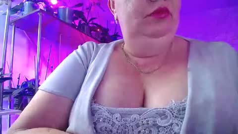 Snapshot of lady_gloria chatting on 2, 10, 2025 Lady Gloria online show from 2, 10, 2025
