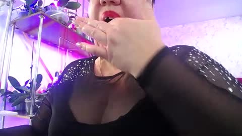 Lady Gloria online show from 7, 3, 2026