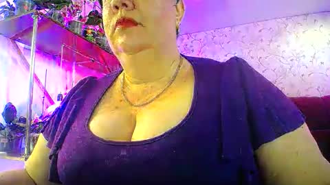 Lady Gloria online show from 7, 5, 2026