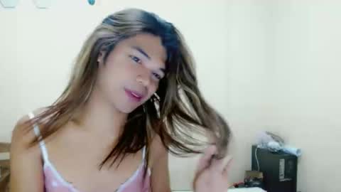 Snapshot of lady_in_town0 chatting on 17, 4, 2026 Natasha online show from 17, 4, 2026
