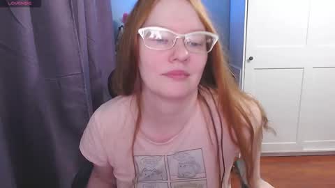 Snapshot of lady_inari chatting on 17, 10, 2025 Angelika online show from 17, 10, 2025