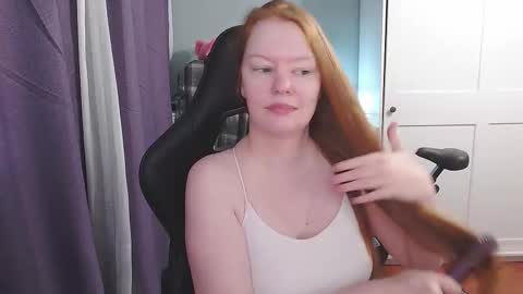Snapshot of lady_inari chatting on 21, 10, 2025 Angelika online show from 21, 10, 2025
