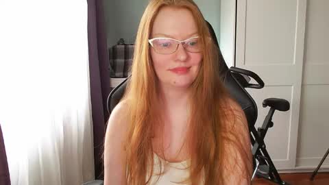 Snapshot of lady_inari chatting on 4, 4, 2026 Angelika online show from 4, 4, 2026