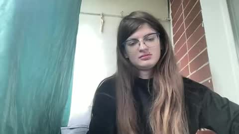 Snapshot of lady_luckkk_ chatting on 24, 9, 2025 lady_luckkk_ online show from 24, 9, 2025