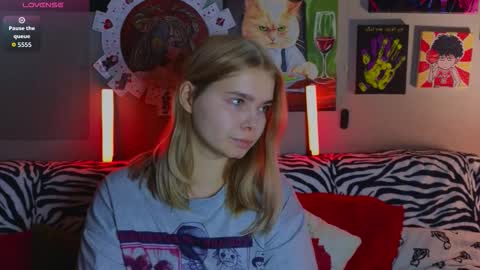 Snapshot of lady_lucky_love chatting on 24, 9, 2025 KENDALL NATHANPVT IS OPEN online show from 24, 9, 2025