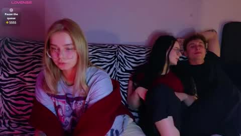 Snapshot of lady_lucky_love chatting on 4, 10, 2025 KENDALL NATHANPVT IS OPEN online show from 4, 10, 2025