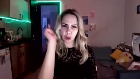 lady_smile69 online show from 24, 9, 2025