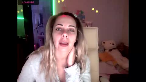 Snapshot of lady_smile69 chatting on 11, 2, 2026 lady_smile69 online show from 11, 2, 2026