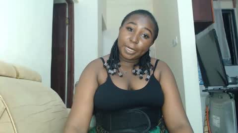 Snapshot of lady_twerky chatting on 5, 11, 2025 Maya online show from 5, 11, 2025