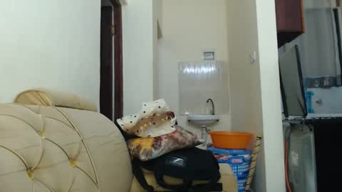 Snapshot of lady_twerky chatting on 21, 11, 2025 Maya online show from 21, 11, 2025