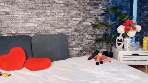 Jenny online show from 5, 1, 2025