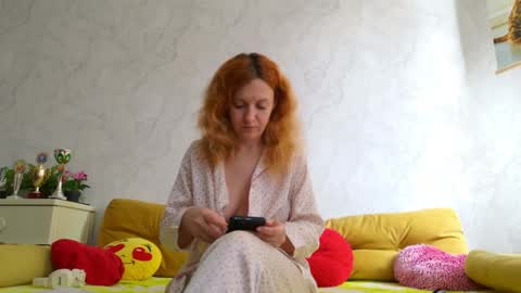 Sima Ladybigsmile online show from 1, 5, 2026