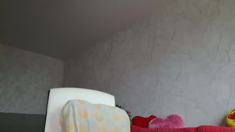 Sima Ladybigsmile online show from 15, 5, 2026