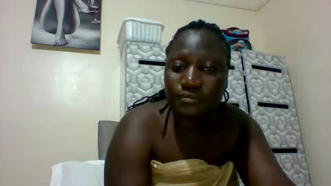 Snapshot of ladyblossoms19 chatting on 2, 1, 2025 lindah32 online show from 2, 1, 2025