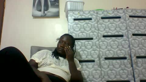 Snapshot of ladyblossoms19 chatting on 8, 1, 2025 lindah32 online show from 8, 1, 2025