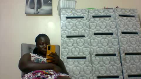 Snapshot of ladyblossoms19 chatting on 8, 1, 2025 lindah32 online show from 8, 1, 2025