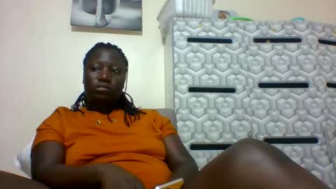 Snapshot of ladyblossoms19 chatting on 14, 1, 2025 lindah32 online show from 14, 1, 2025