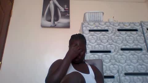 Snapshot of ladyblossoms19 chatting on 21, 1, 2025 lindah32 online show from 21, 1, 2025