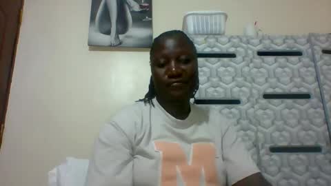 Snapshot of ladyblossoms19 chatting on 22, 1, 2025 lindah32 online show from 22, 1, 2025