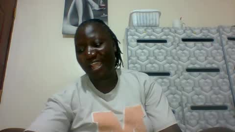 Snapshot of ladyblossoms19 chatting on 22, 1, 2025 lindah32 online show from 22, 1, 2025