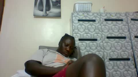 Snapshot of ladyblossoms19 chatting on 23, 1, 2025 lindah32 online show from 23, 1, 2025