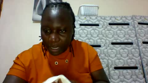 Snapshot of ladyblossoms19 chatting on 23, 1, 2025 lindah32 online show from 23, 1, 2025