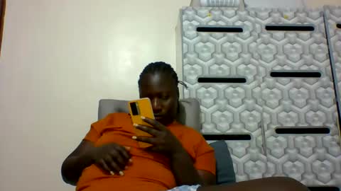 Snapshot of ladyblossoms19 chatting on 26, 1, 2025 lindah32 online show from 26, 1, 2025