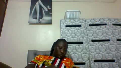 Snapshot of ladyblossoms19 chatting on 28, 1, 2025 lindah32 online show from 28, 1, 2025