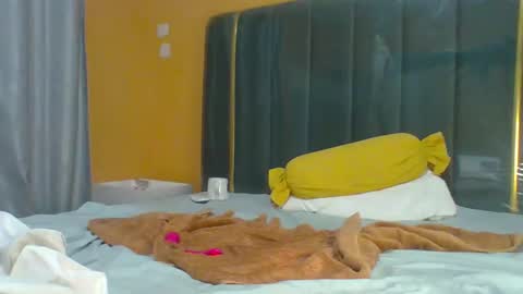 lindah32 online show from 4, 2, 2026