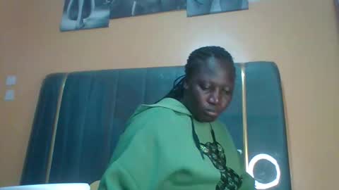 Snapshot of ladyblossoms19 chatting on 11, 3, 2026 lindah32 online show from 11, 3, 2026