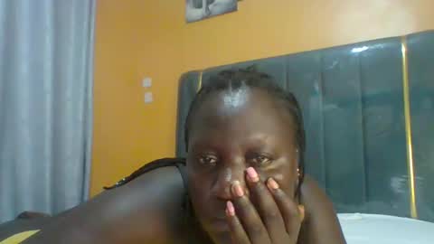 Snapshot of ladyblossoms19 chatting on 16, 3, 2026 lindah32 online show from 16, 3, 2026