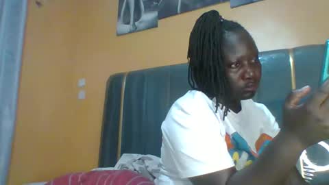 Snapshot of ladyblossoms19 chatting on 27, 3, 2026 lindah32 online show from 27, 3, 2026