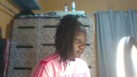 Snapshot of ladyblossoms19 chatting on 27, 3, 2026 lindah32 online show from 27, 3, 2026