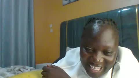 Snapshot of ladyblossoms19 chatting on 31, 3, 2026 lindah32 online show from 31, 3, 2026