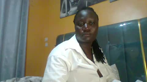 Snapshot of ladyblossoms19 chatting on 21, 6, 2026 lindah32 online show from 21, 6, 2026