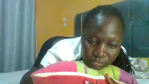 Snapshot of ladyblossoms19 chatting on 25, 6, 2026 lindah32 online show from 25, 6, 2026
