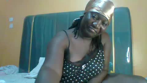 Snapshot of ladyblossoms19 chatting on 30, 6, 2026 lindah32 online show from 30, 6, 2026