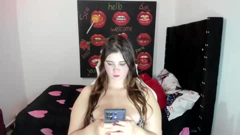 ladyboom18 online show from 10, 1, 2025