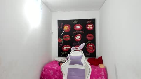 ladyboom18 online show from 18, 9, 2025