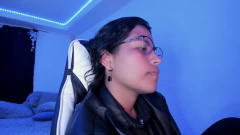  Lady  online show from 3, 12, 2024